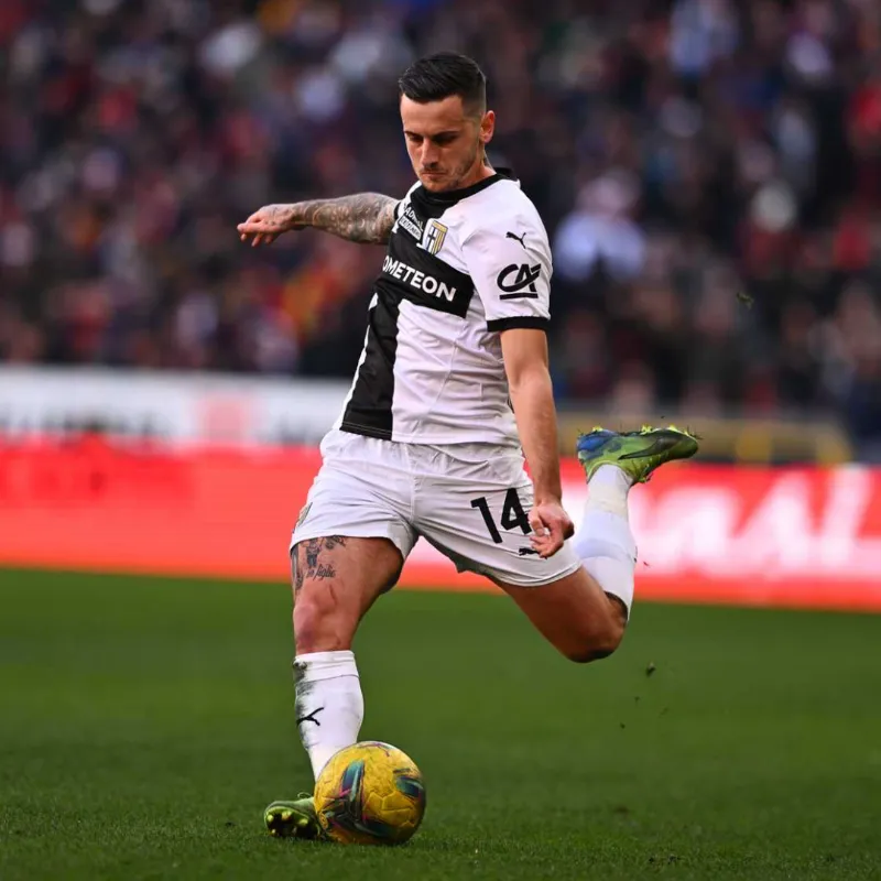 Valeri durante Genoa-Parma